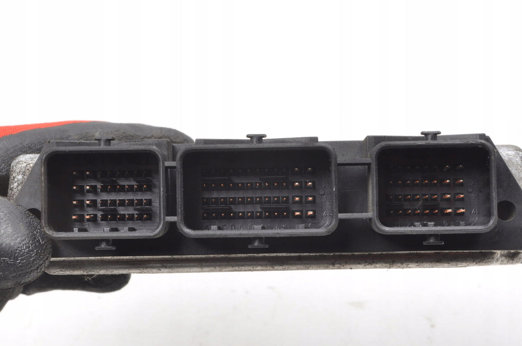 VOLVO C30 S40 II C70 V50 1.6 D 109KM COMPUTER ENGINE DRIVER 8692329