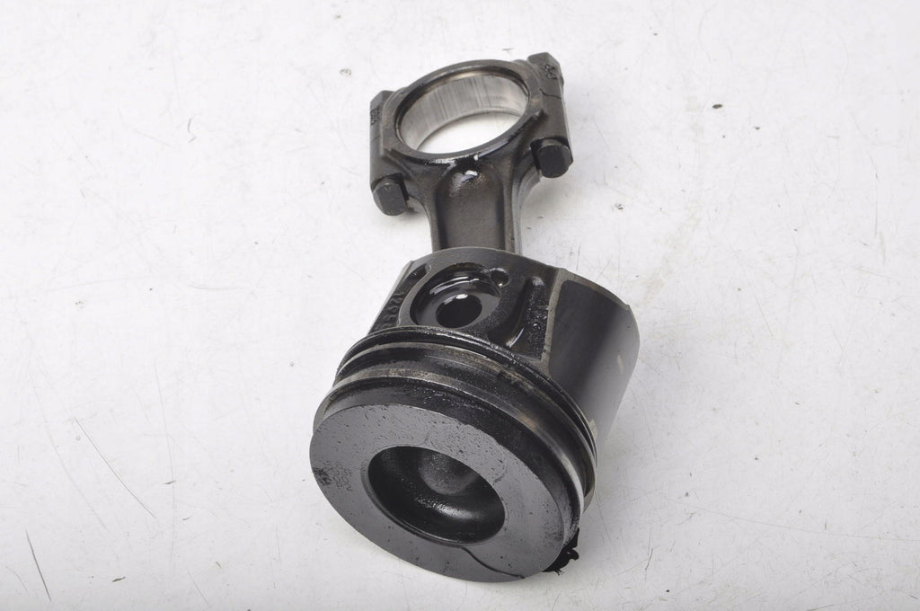 VOLVO C30 S40 II C70 V50 2.0 D 136KM D4204T2 PISTON WITH CONNECTING ROD