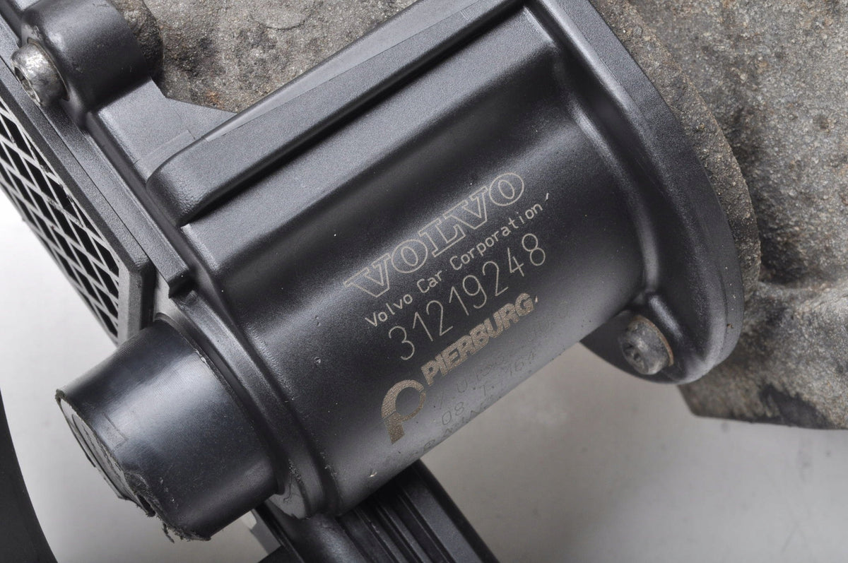 VOLVO C30 S40 II C70 V50 2.4 D5 179KM VALVE EGR 31219248