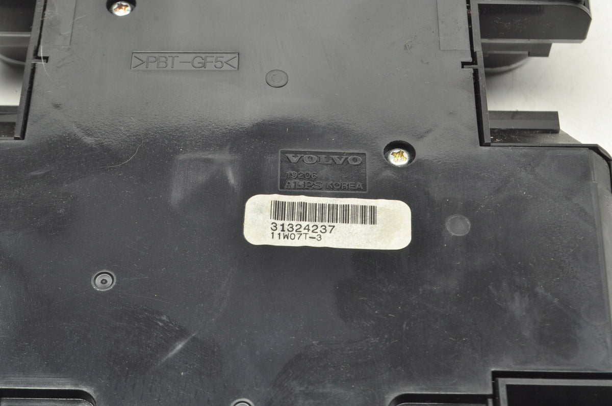 VOLVO C30 S40 II C70 V50 AIR SUPPLY PANEL 31324237