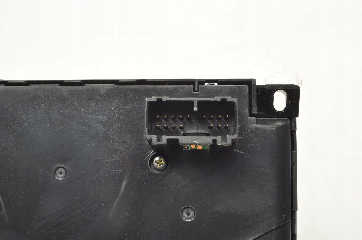VOLVO C30 S40 II C70 V50 AIR SUPPLY PANEL 31324237