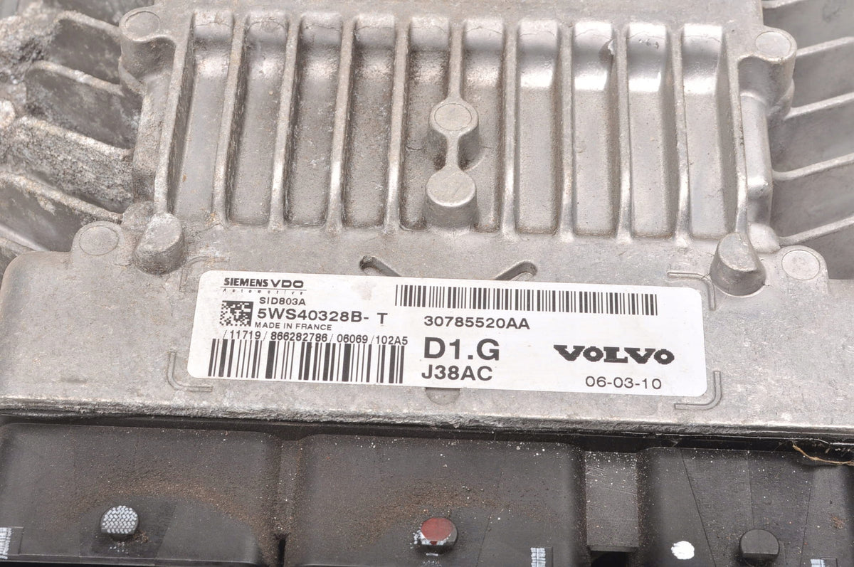VOLVO C30 S40 II V50 2.0 D 136KM COMPUTER ENGINE DRIVER 30785520AA
