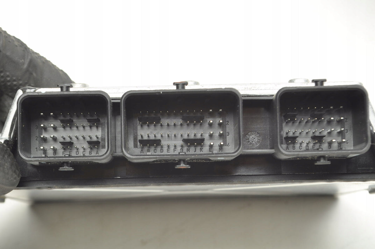 VOLVO C30 S40 II V50 C70 1.8 16V 125KM COMPUTER ENGINE DRIVER 30788961