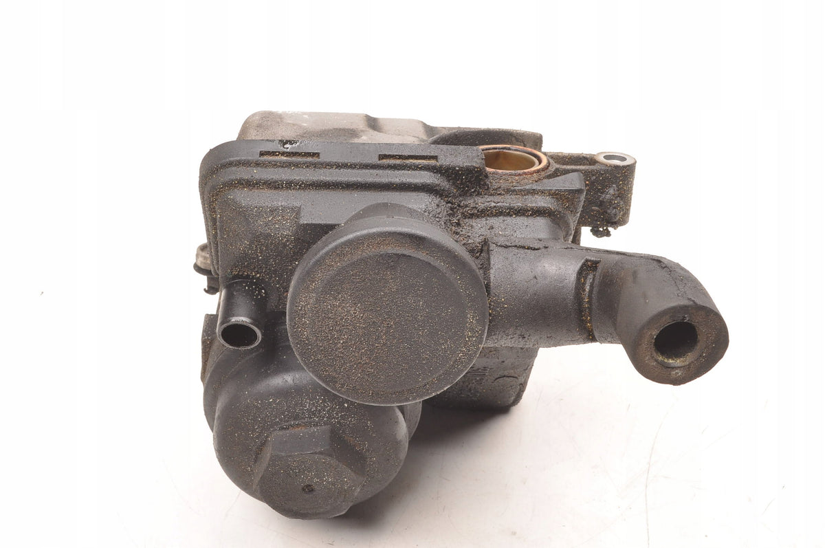 VOLVO C30 S40 II V50 C70 2.4 20V BASE OIL FILTER HOUSING 30684381