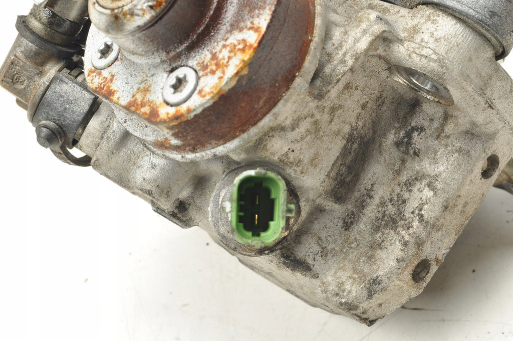 VOLVO C30 S40 II V50 C70 II 2.0 D3 150KM INJECTION PUMP 31272896