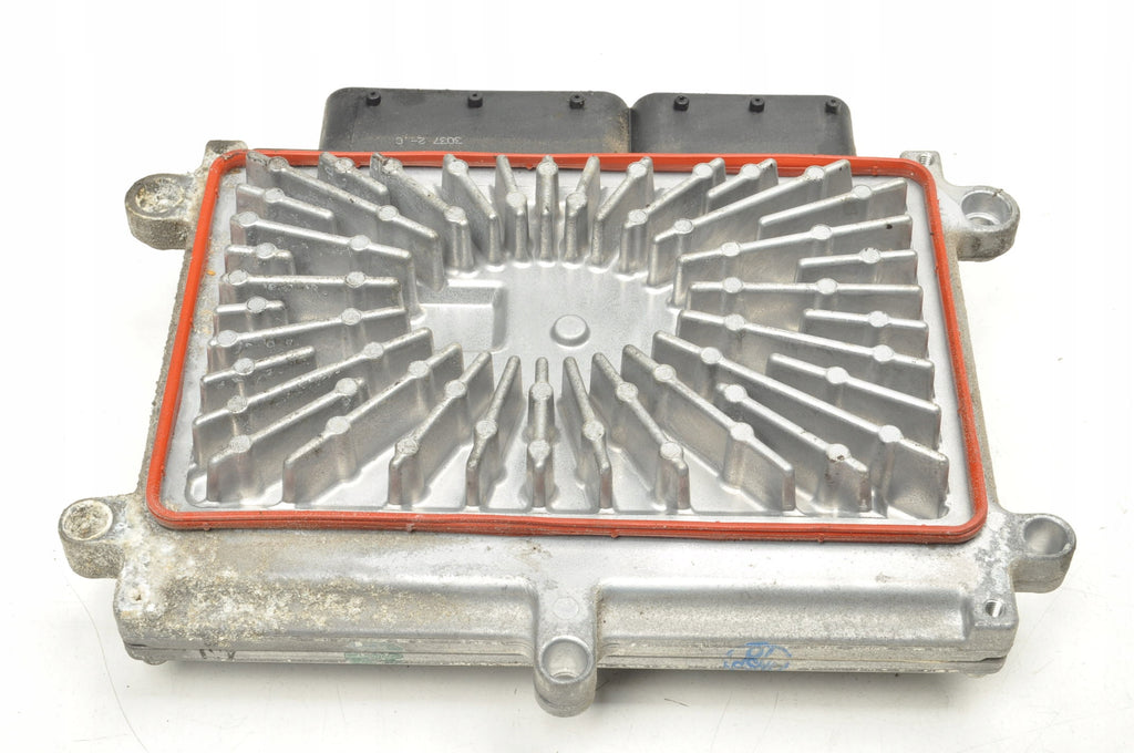 VOLVO C30 S40 II V50 C70 II 2.4 20V COMPUTER ENGINE DRIVER 30729800