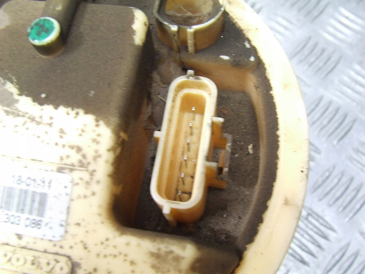 VOLVO C30 S40 V50 C70 D3 150KM FUEL PUMP 31303272