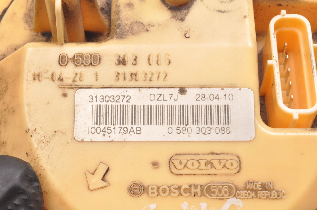 VOLVO C30 S40 V50 C70 II 2.0 D4 177KM FUEL PUMP 31303272