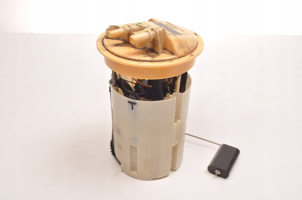 VOLVO C30 S40 V50 C70 II 2.0 D4 177KM FUEL PUMP 31303272