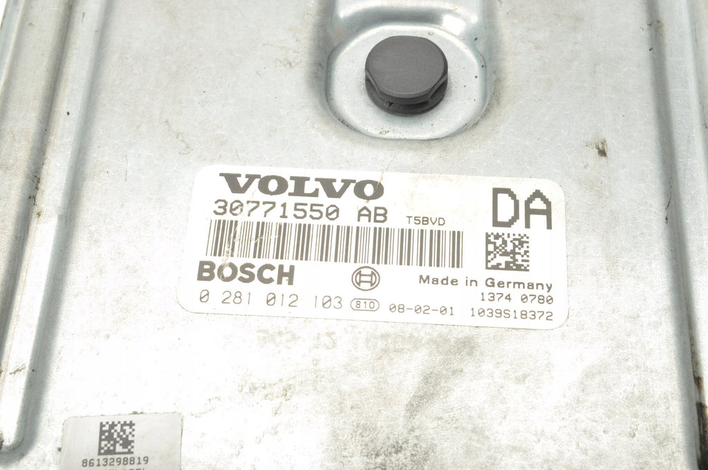 VOLVO C30 S40 V50 C70 II 2.4 D5 180KM COMPUTER ENGINE DRIVER 30771550
