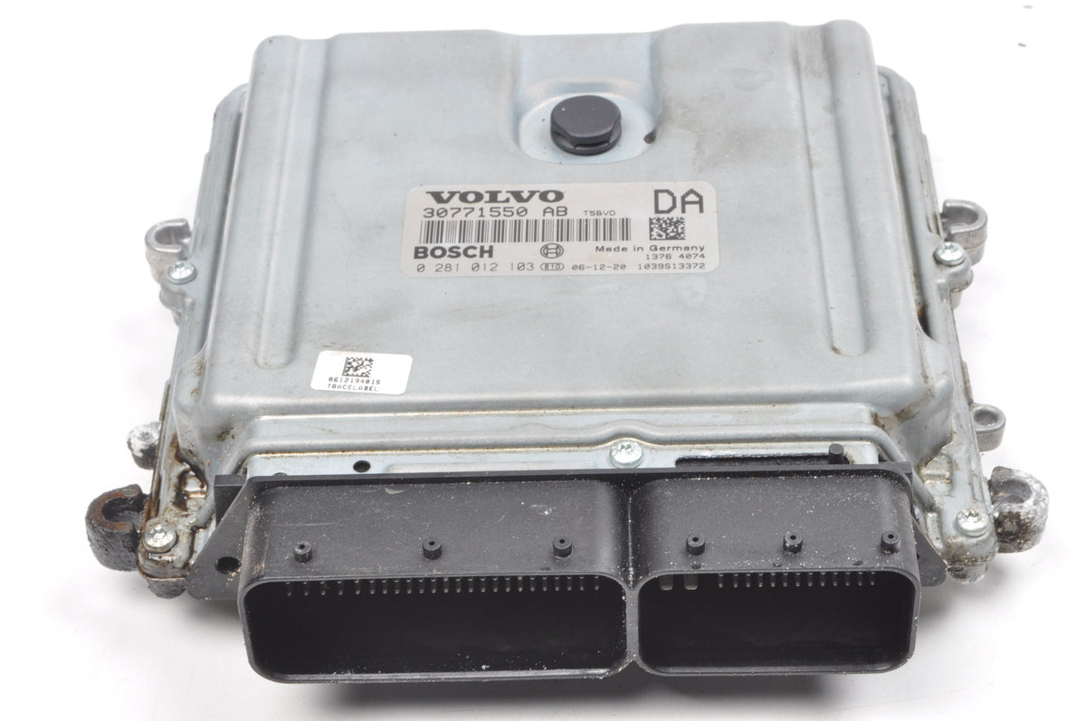 VOLVO C30 S40 V50 C70 II 2.4 D5 180KM COMPUTER ENGINE DRIVER 30771550