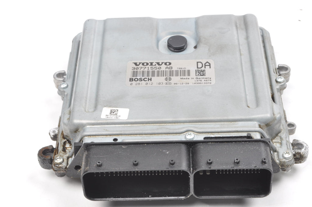 VOLVO C30 S40 V50 C70 II 2.4 D5 180KM COMPUTER ENGINE DRIVER 30771550