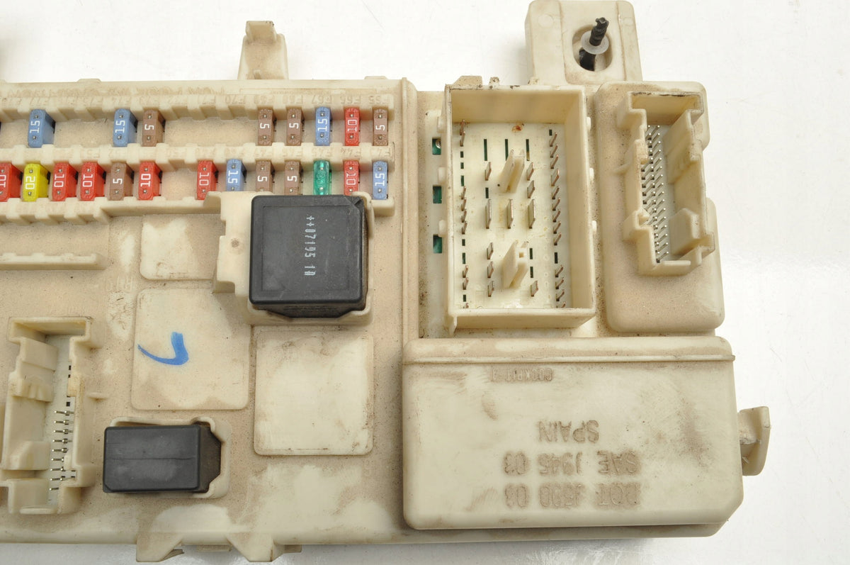 VOLVO C30 S40 V50 V50 BOX MODULE BSI 30765471 KEY