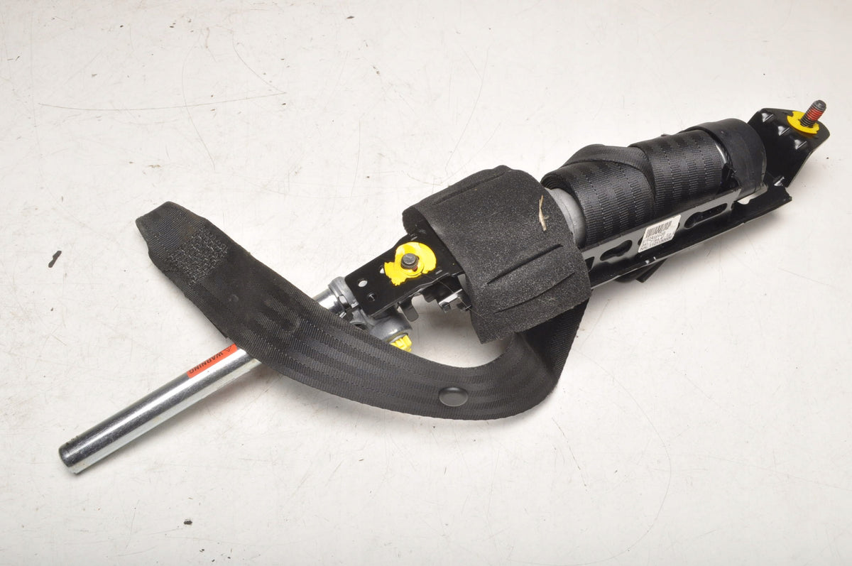 VOLVO C30 SEAT BELT LEFT FRONT 31320498