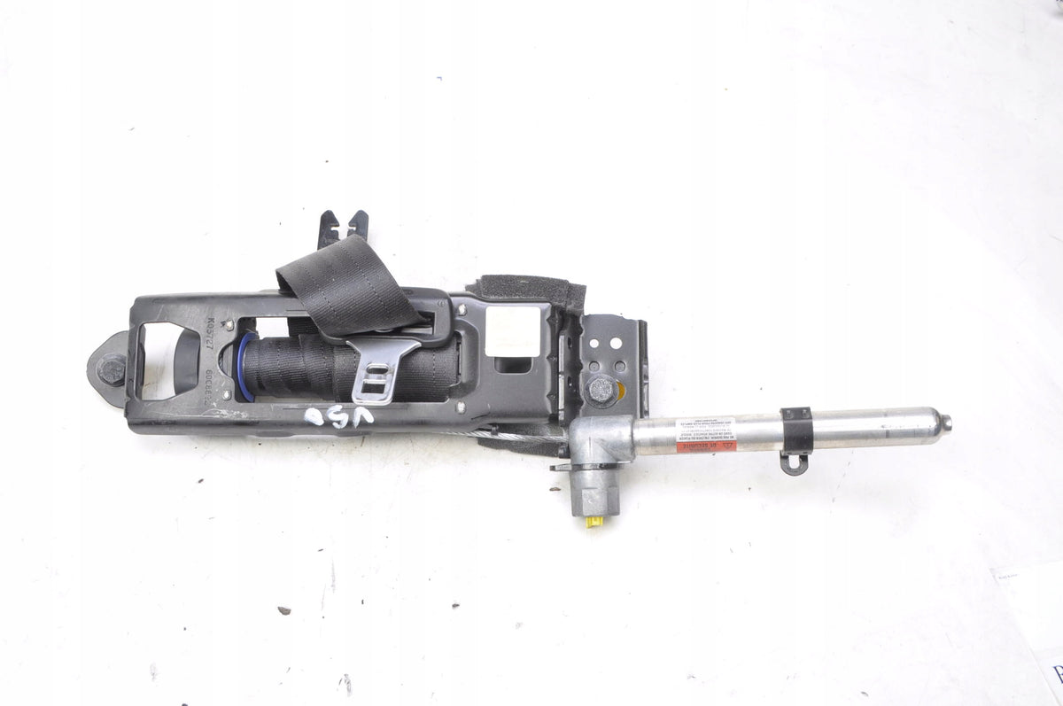 VOLVO C30 SEAT BELT LEFT FRONT