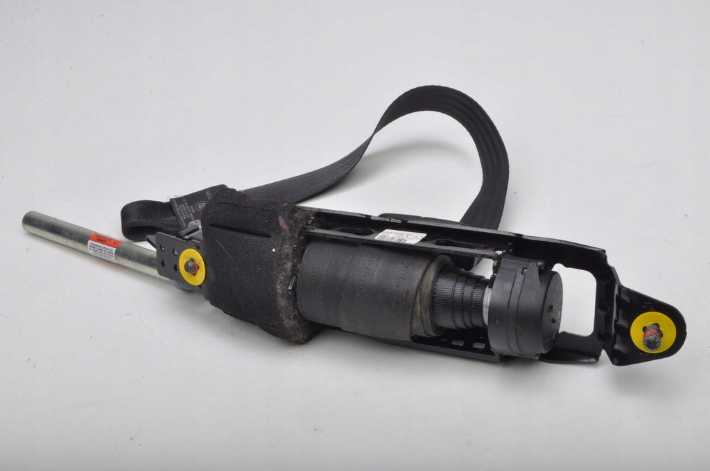 VOLVO C30 SEAT BELT RIGHT FRONT 9123539