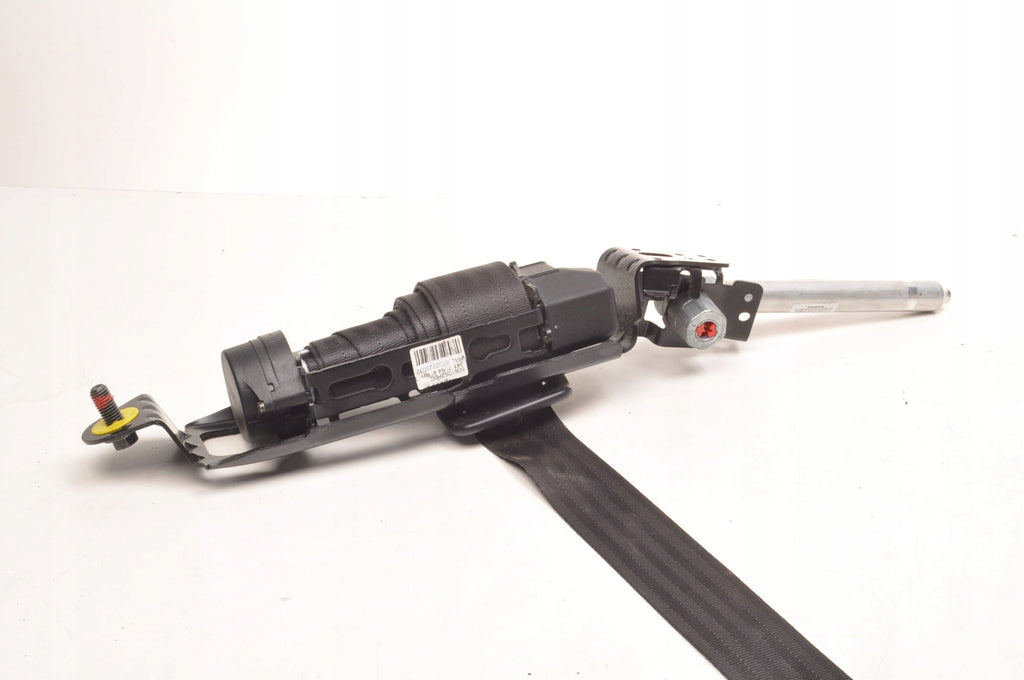 VOLVO C30 SEAT BELT RIGHT FRONT HB 3D 30642223