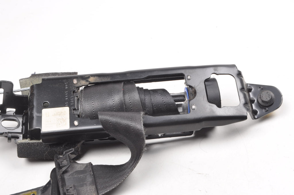 VOLVO C30 SEAT BELT RIGHT FRONT LIFT 31351425