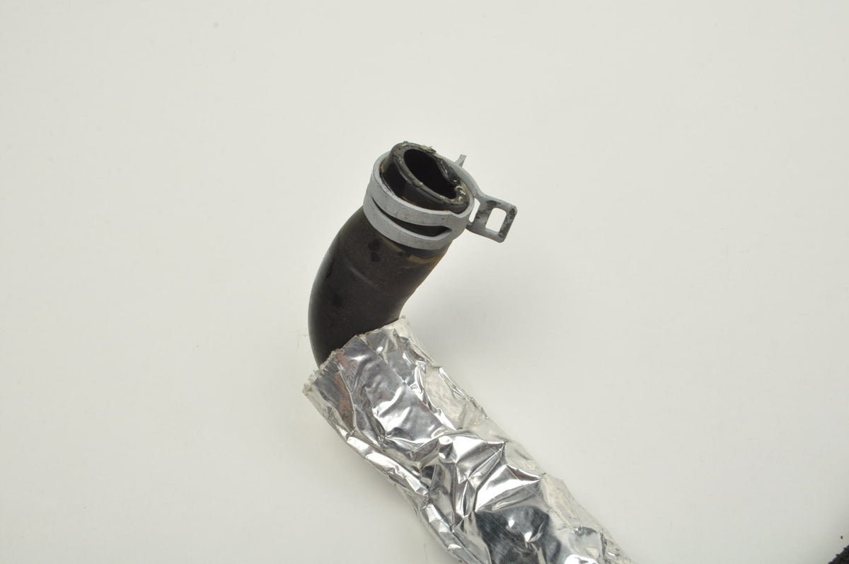 VOLVO C40 EC40 XC40 EX40 PIPE WATER LINE 32339812
