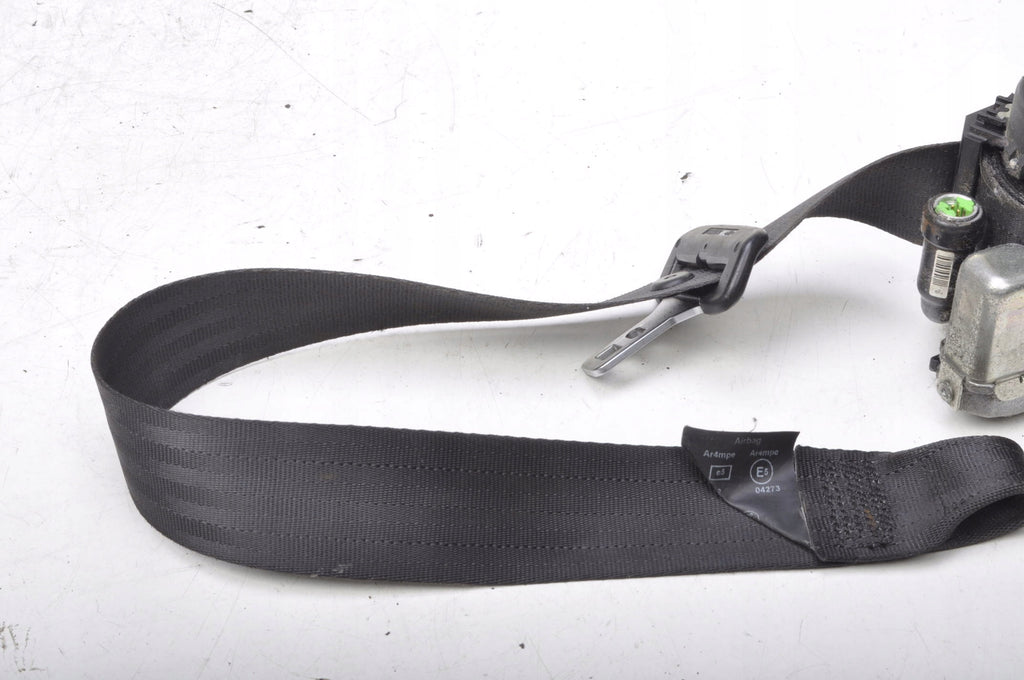 VOLVO C70 II BELT RIGHT FRONT 604548200