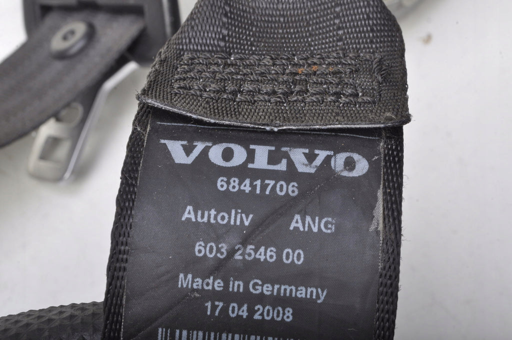 VOLVO C70 II BELT RIGHT FRONT 604548200