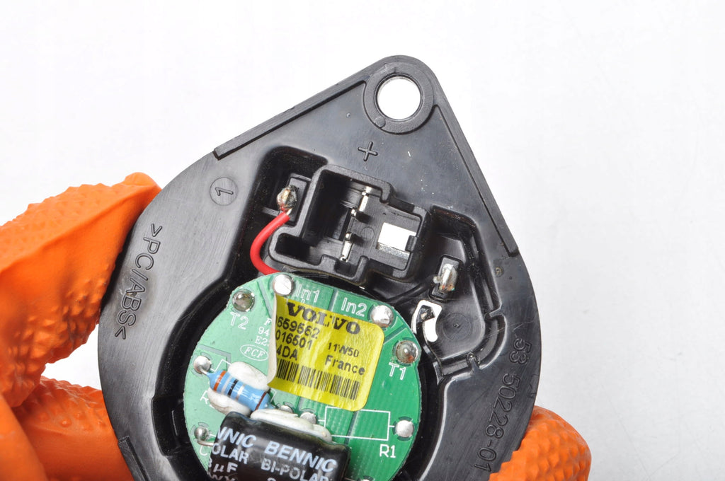VOLVO C70 II FRONT DOOR SPEAKER 30659562