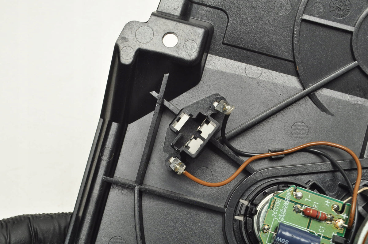 VOLVO C70 II Front door speaker