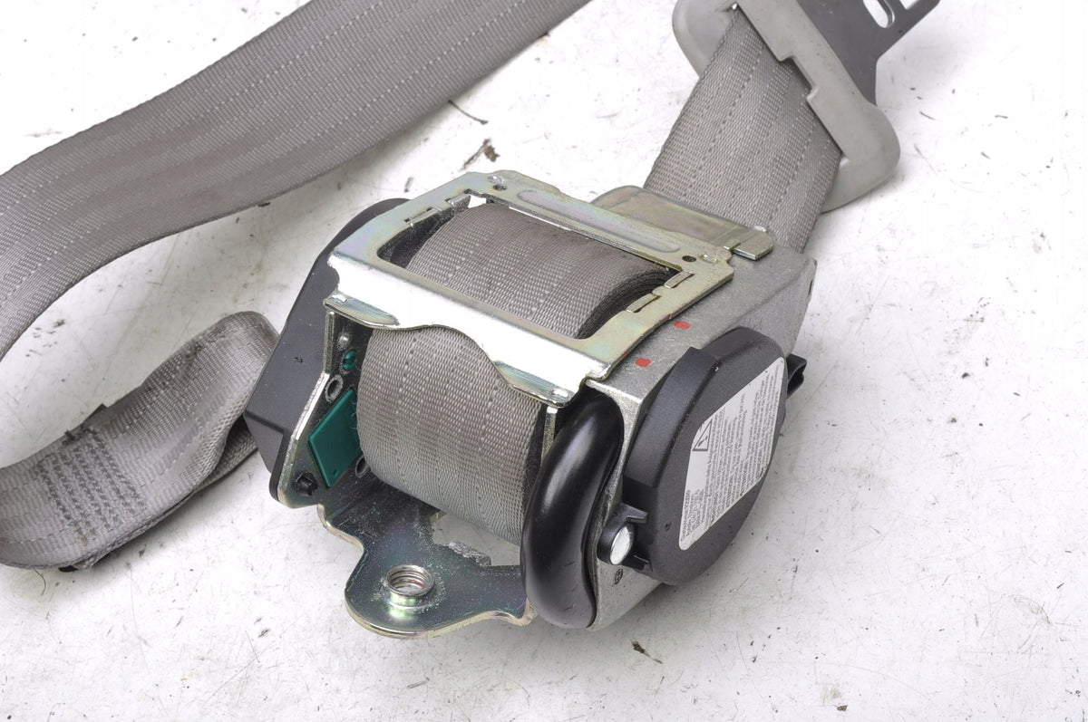 VOLVO C70 II SEAT BELT LEFT FRONT 31267568