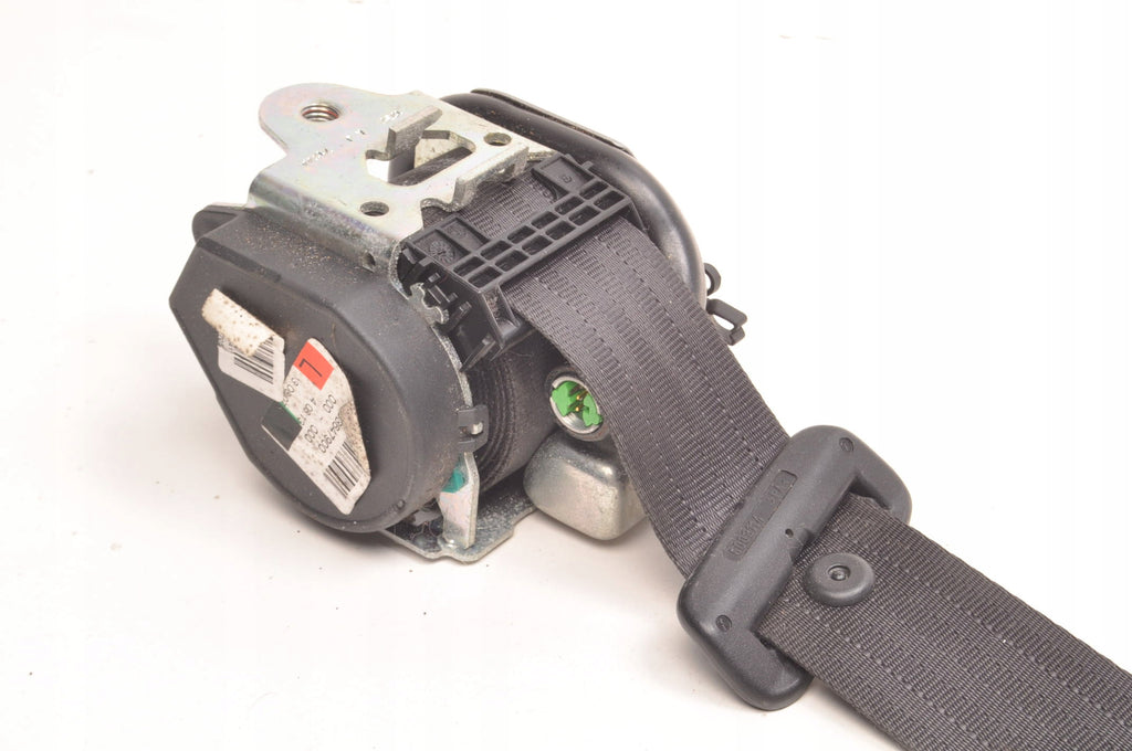 VOLVO C70 II SEAT BELT LEFT FRONT 6841705