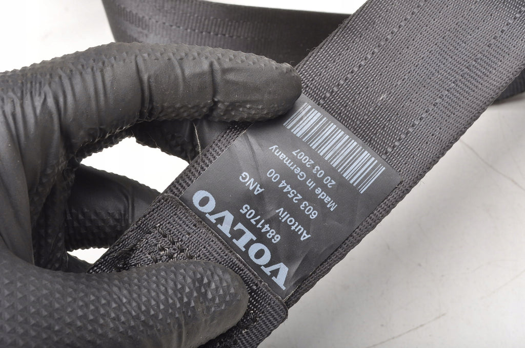 VOLVO C70 II SEAT BELT LEFT FRONT 6841705