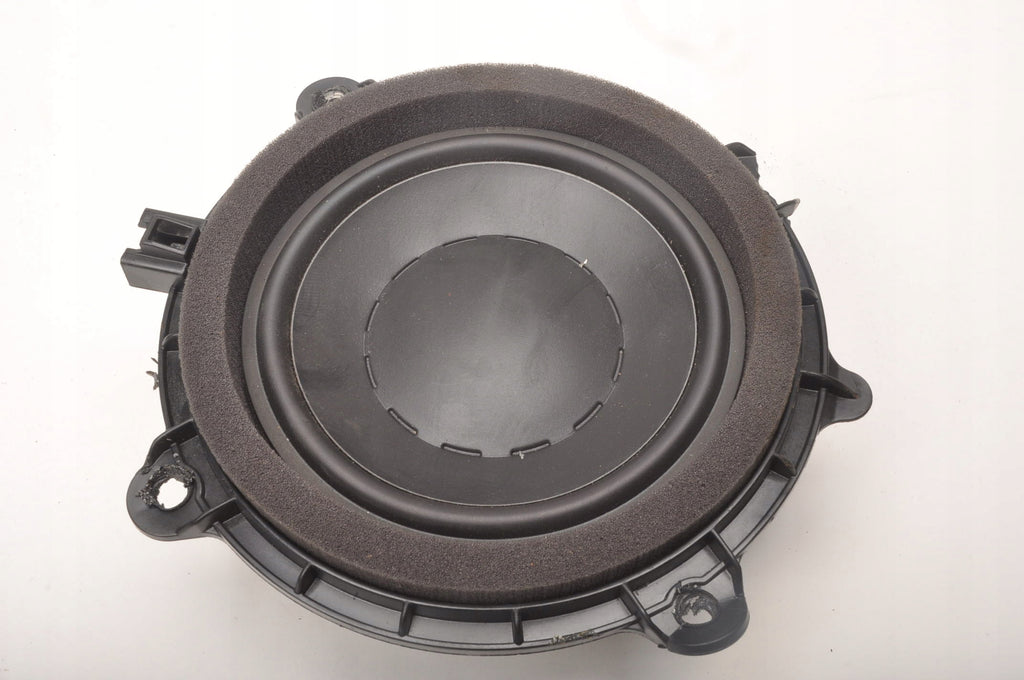 VOLVO C70 II SPEAKER DYNAUDIO 30679336
