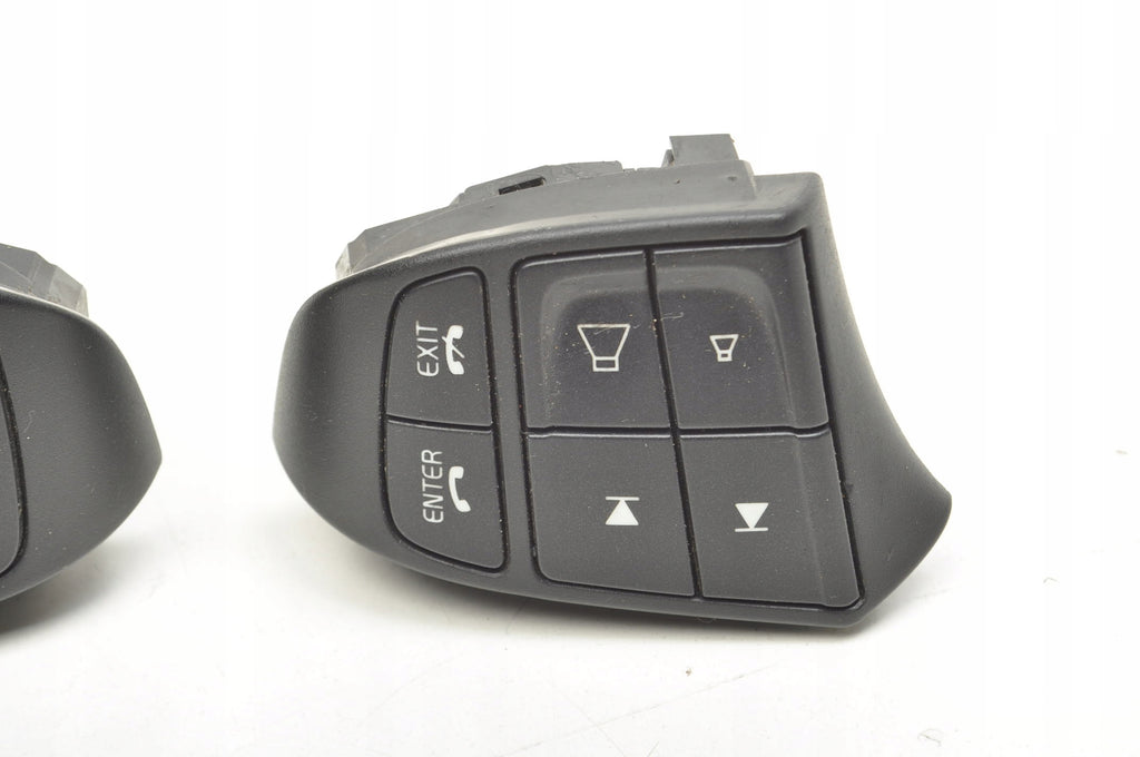 VOLVO C70 II STEERING WHEEL BUTTONS 30739640 30739638
