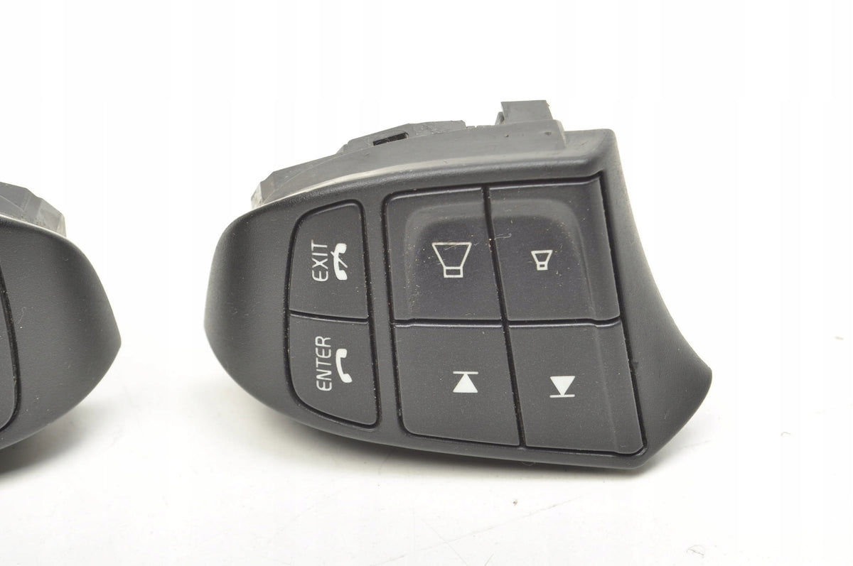 VOLVO C70 II STEERING WHEEL BUTTONS 30739640 30739638