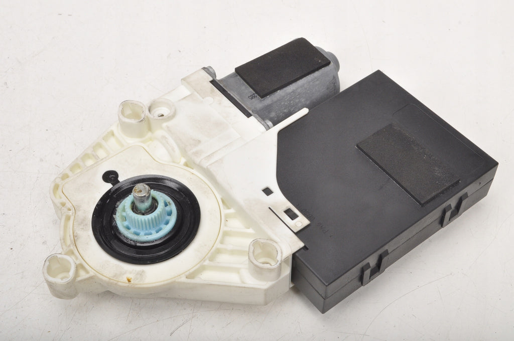 VOLVO C70 II WINDSCREEN MOTOR LEFT FRONT 30773298