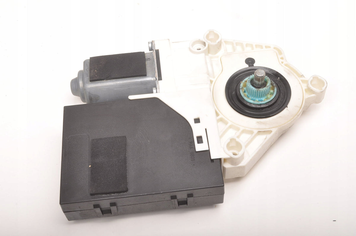 VOLVO C70 II WINDSCREEN MOTOR RIGHT FRONT 30773300 30784103