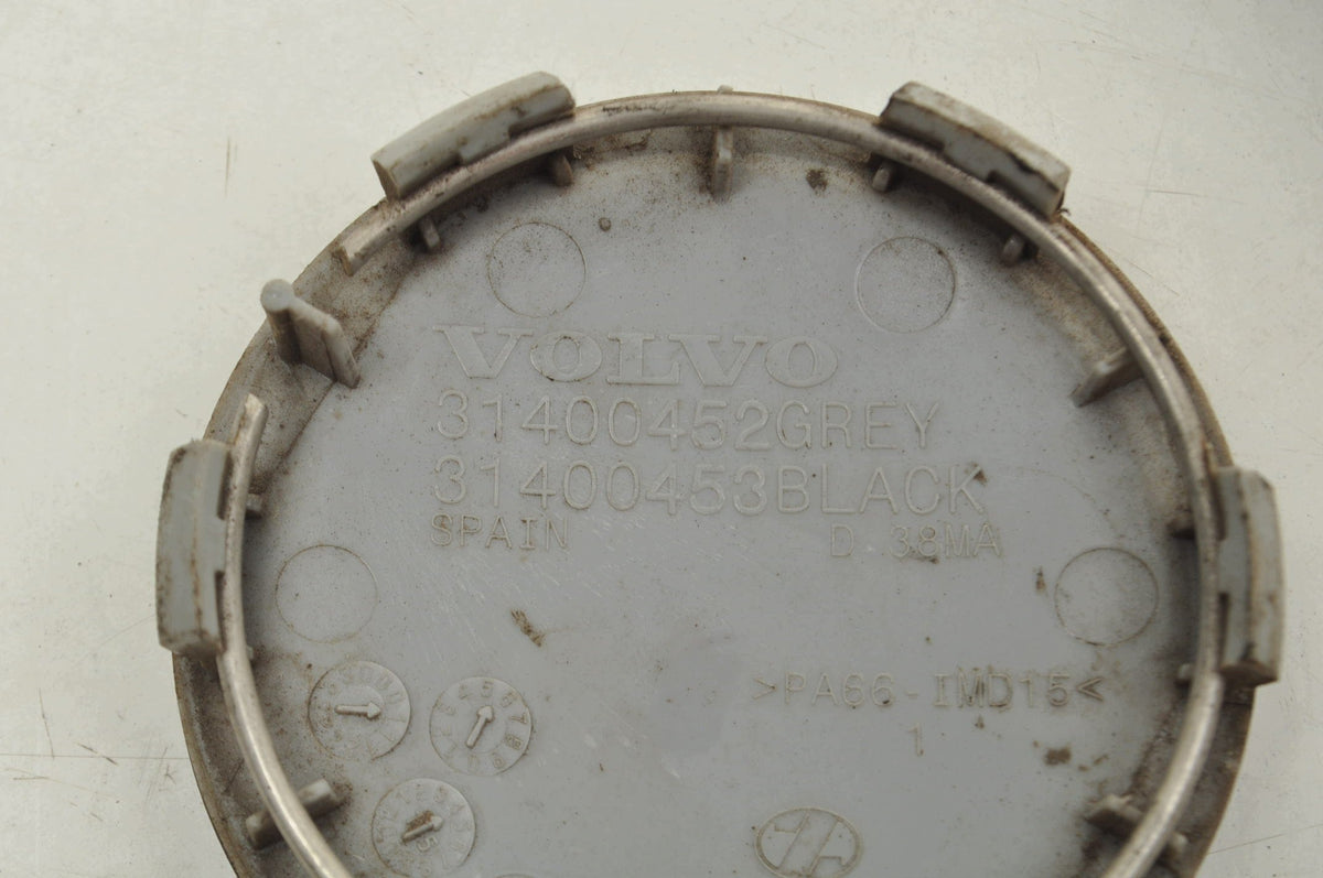 VOLVO COVERS CAP ALLOY WHEELS 31400452