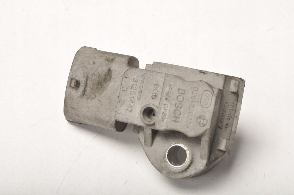 VOLVO S40 C70 II 2.5T FUEL SENSOR 0261230239 31251447