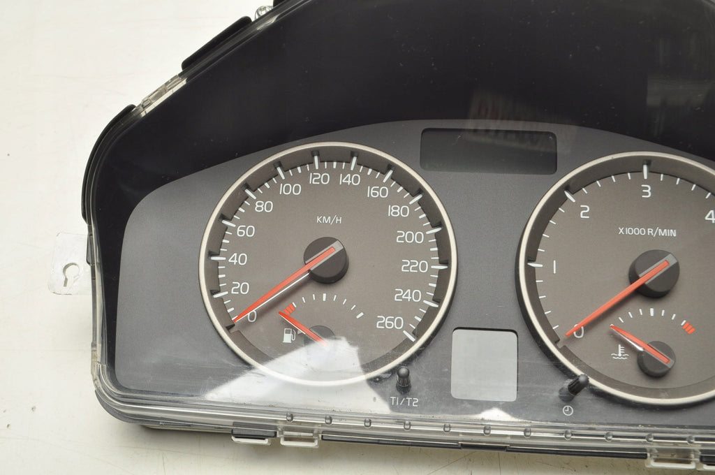 VOLVO S40 II 2.0 D COUNTER CLOCKS EUROPE 30786344