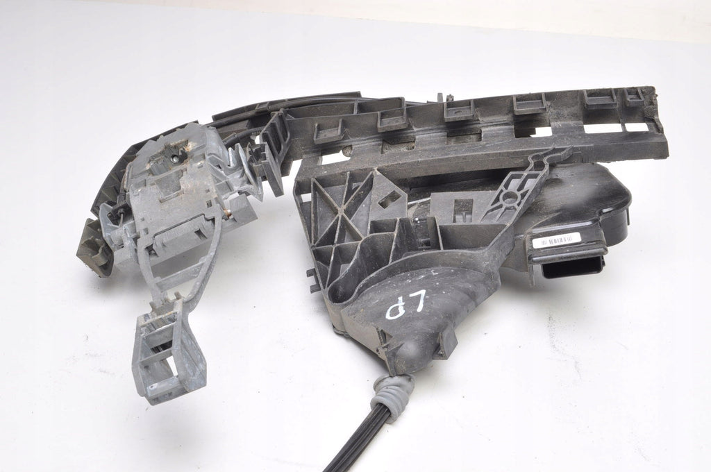 VOLVO S40 II DOOR LOCK LEFT FRONT EUROPE 30753657