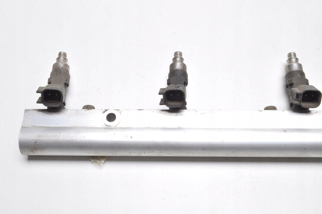 VOLVO S40 II V50 2.5 T5 220KM INJECTION RAIL 0280158025 30677625