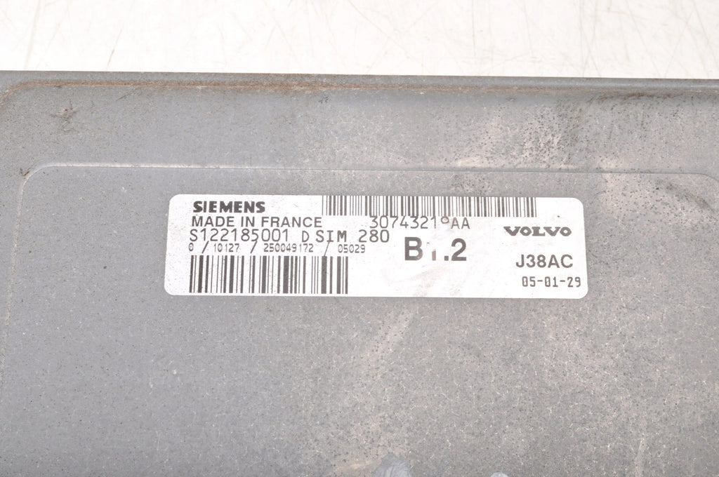 VOLVO S40 II V50 C30 C70 1.6 16V COMPUTER ENGINE DRIVER 30743219AA