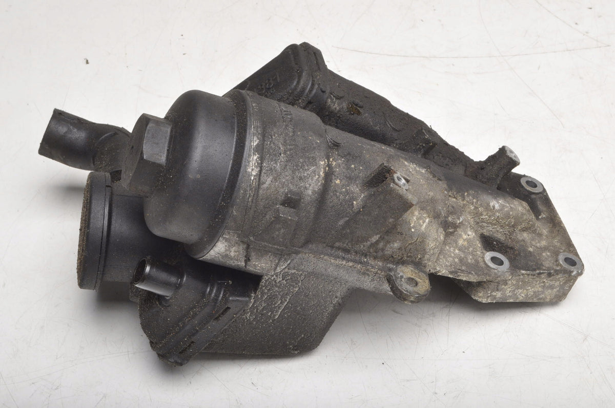 VOLVO S40 II V50 C30 C70 2.4 20V BASE OIL FILTER HOUSING 30684381