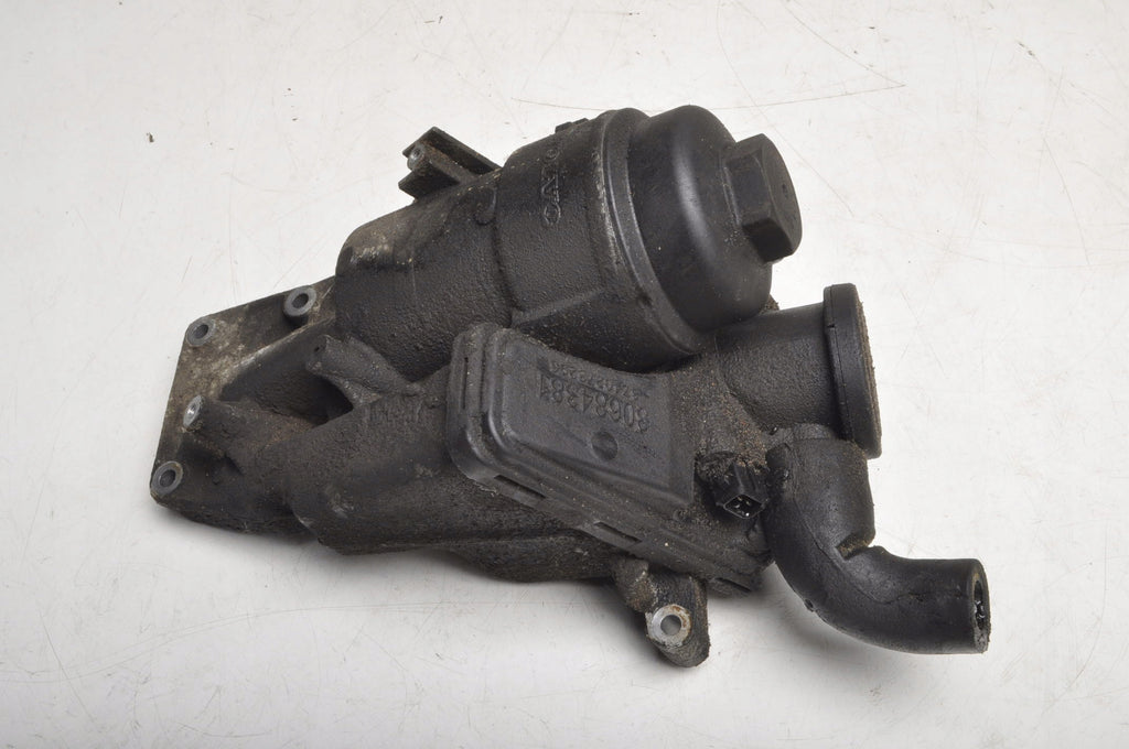 VOLVO S40 II V50 C30 C70 2.4 20V BASE OIL FILTER HOUSING 30684381