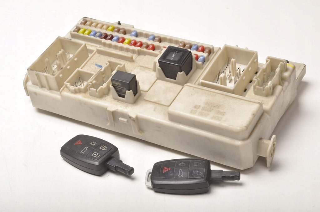 VOLVO S40 II V50 C70 C30 BOX MODULE BSI KEYS 30765471