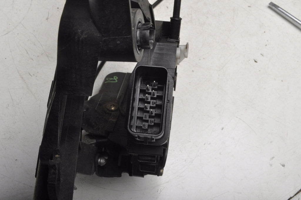 VOLVO S40 II V50 DOOR LOCK RIGHT FRONT 5 PIN EUROPE 30699789