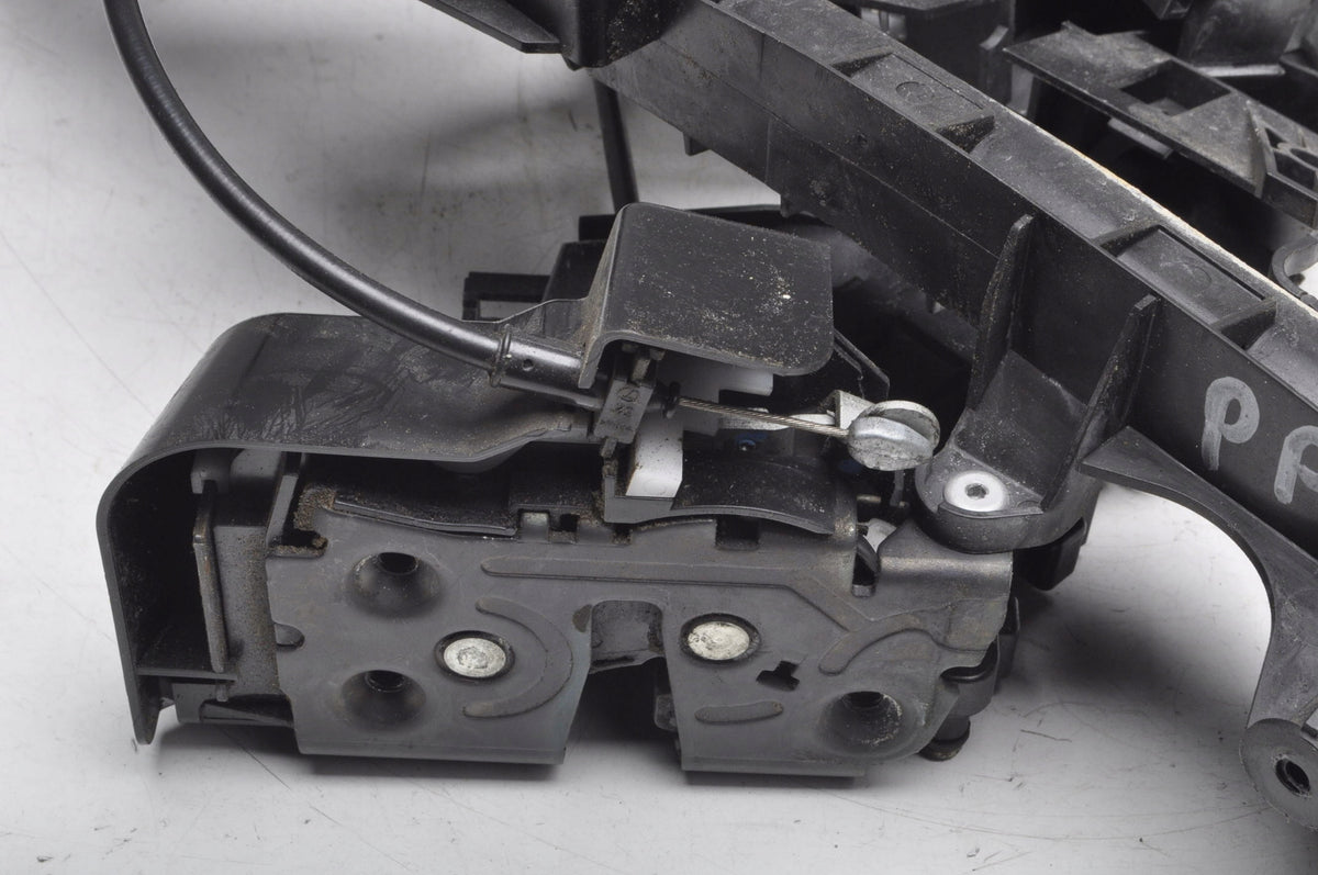 VOLVO S40 II V50 DOOR LOCK RIGHT FRONT 5 PIN EUROPE 30699789