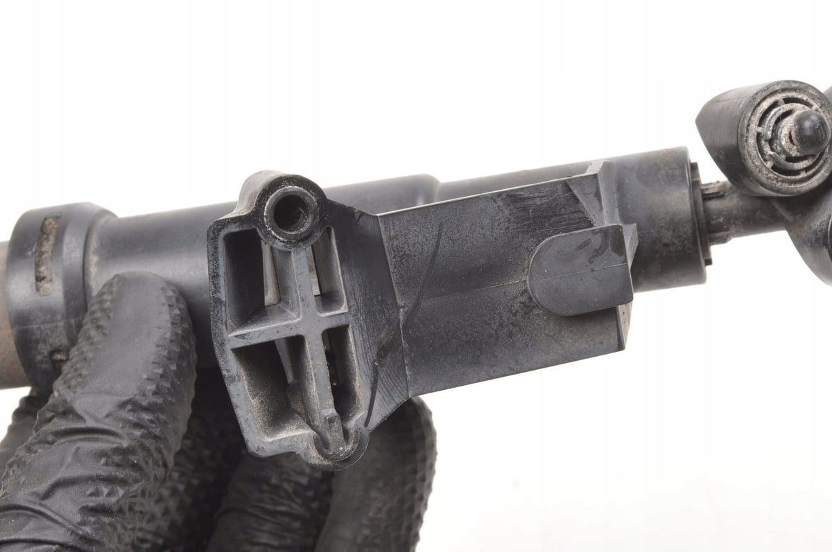 VOLVO S40 II V50 HEADLIGHT WASHER PUMP LEFT 31253730