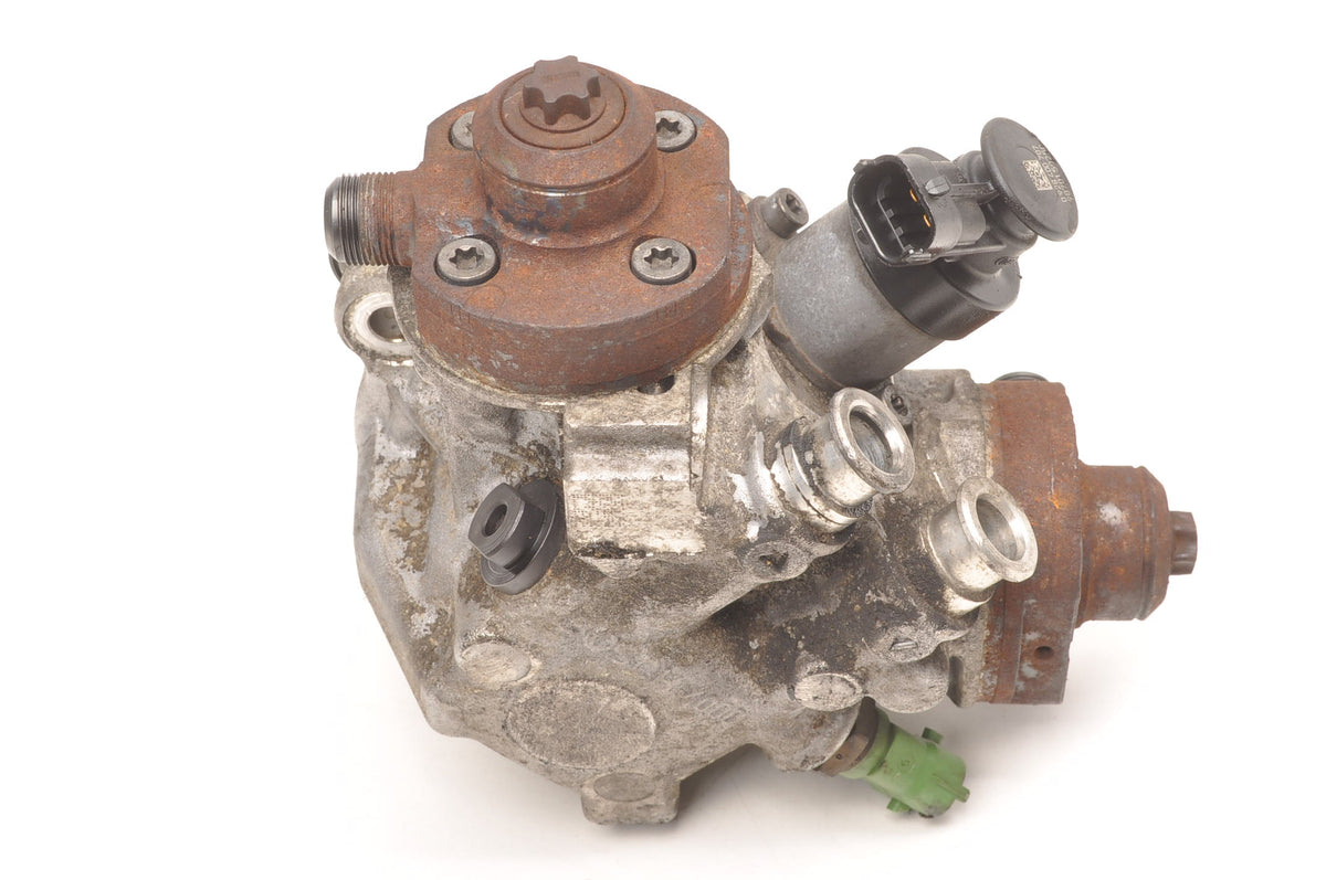 VOLVO S40 II V50 S60 II V60 XC60 XC70 V70 2.4 D INJECTION PUMP 31272896