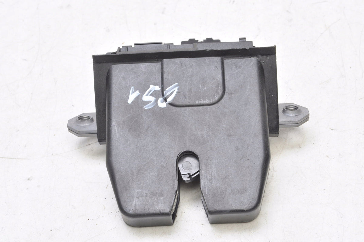 VOLVO S40 II V50 STATION WAGON TAILGATE LOCK LIFT 31335047 4 PINS