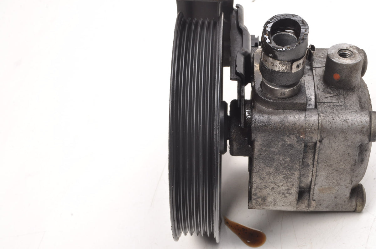 VOLVO S40 V40 1.8 16V 122KM POWER STEERING PUMP 8683378